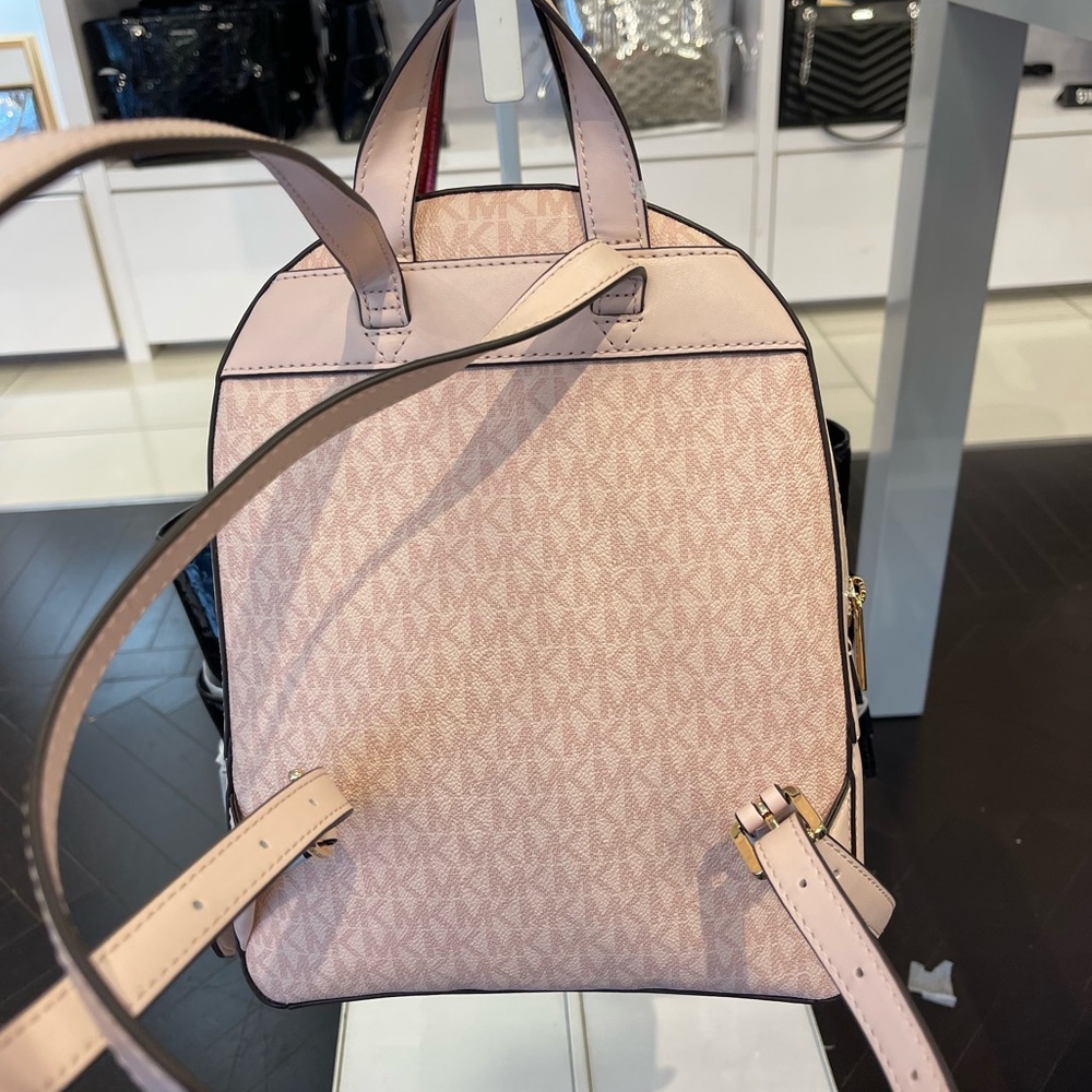 MICHAEL KORS Jaycee Medium Signature Logo Backpack
POWDER BLUSH
NWT - Picture 4 of 16